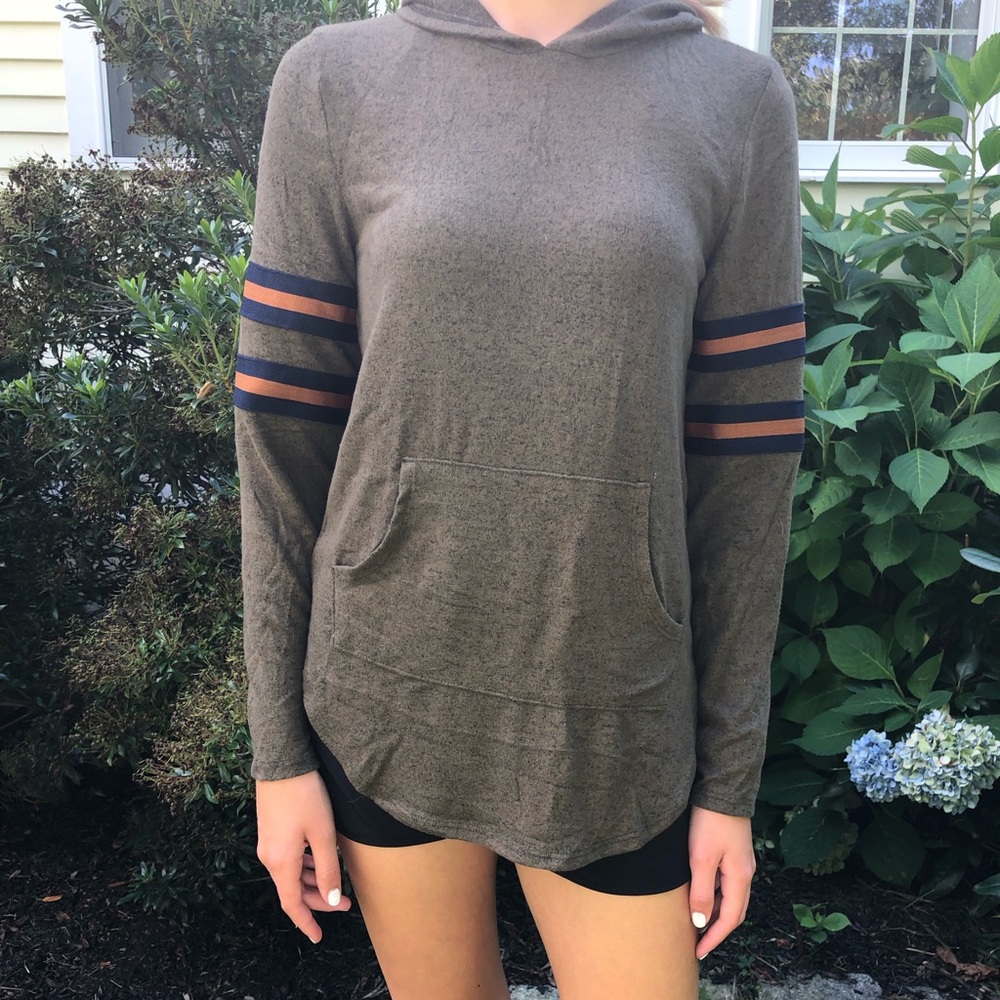 sweatshirt